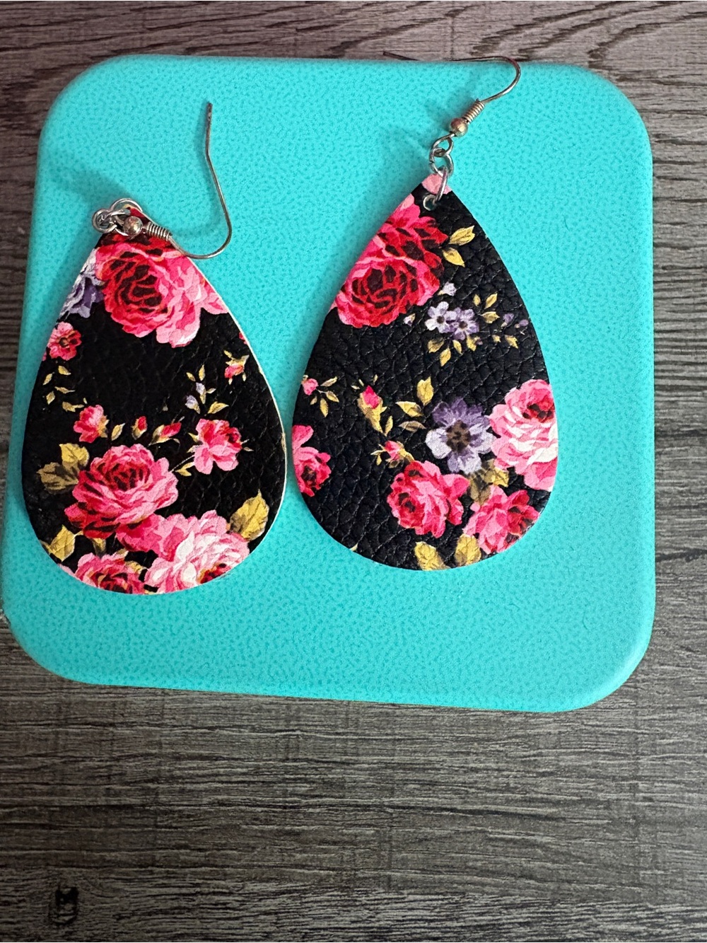 Floral Teardrop Leatherette Earrings - Black with Pink Roses